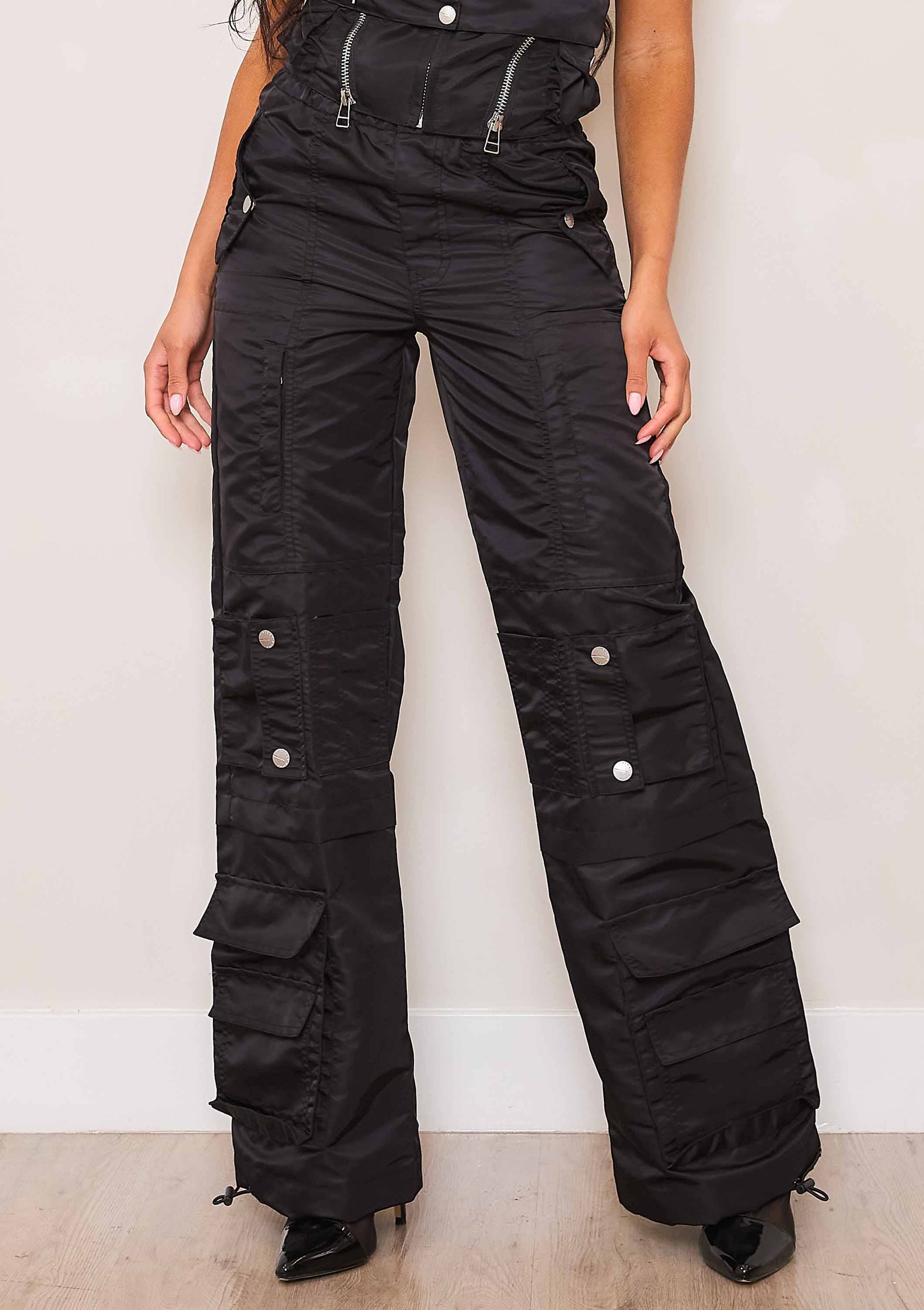 UTILITY NYLON WIDE CARGO PANTS