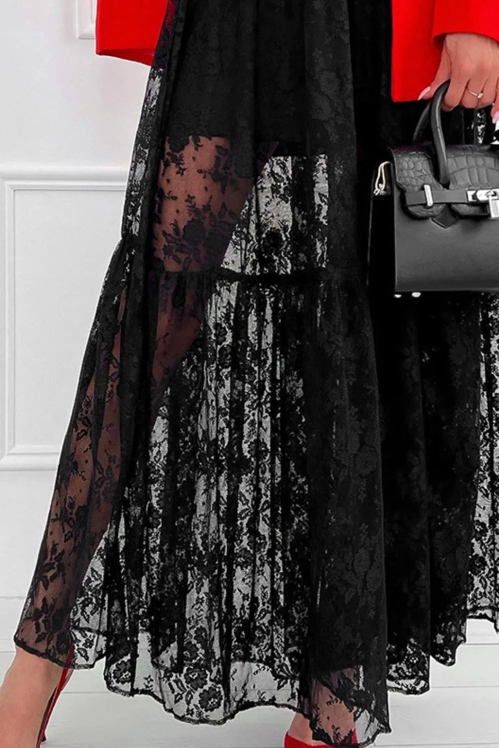 Image of 376e6832-f52b-49fd-853c-3f8298944625-Max