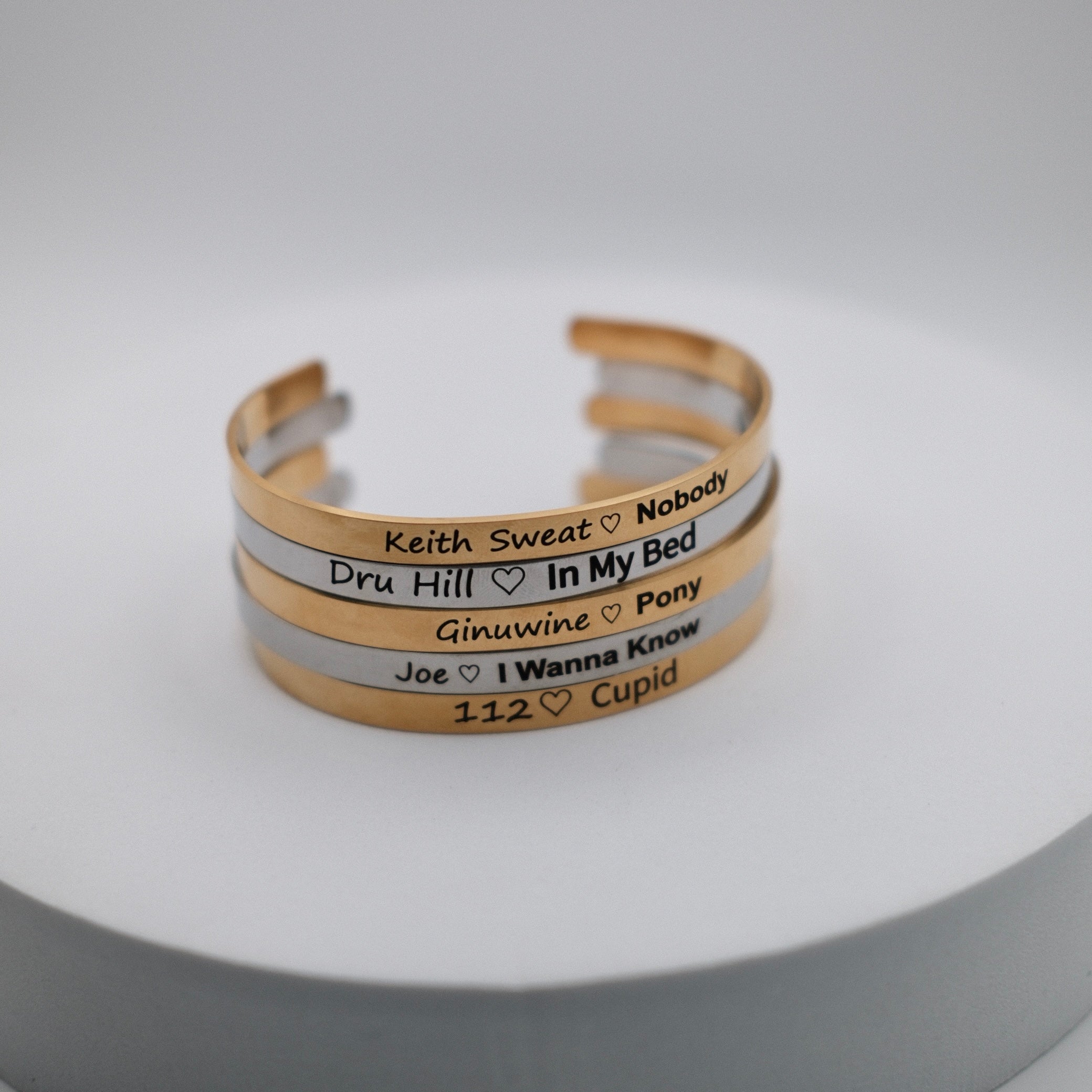 Image of R&B Lover's 5-Piece Bangle Set | 90s Love